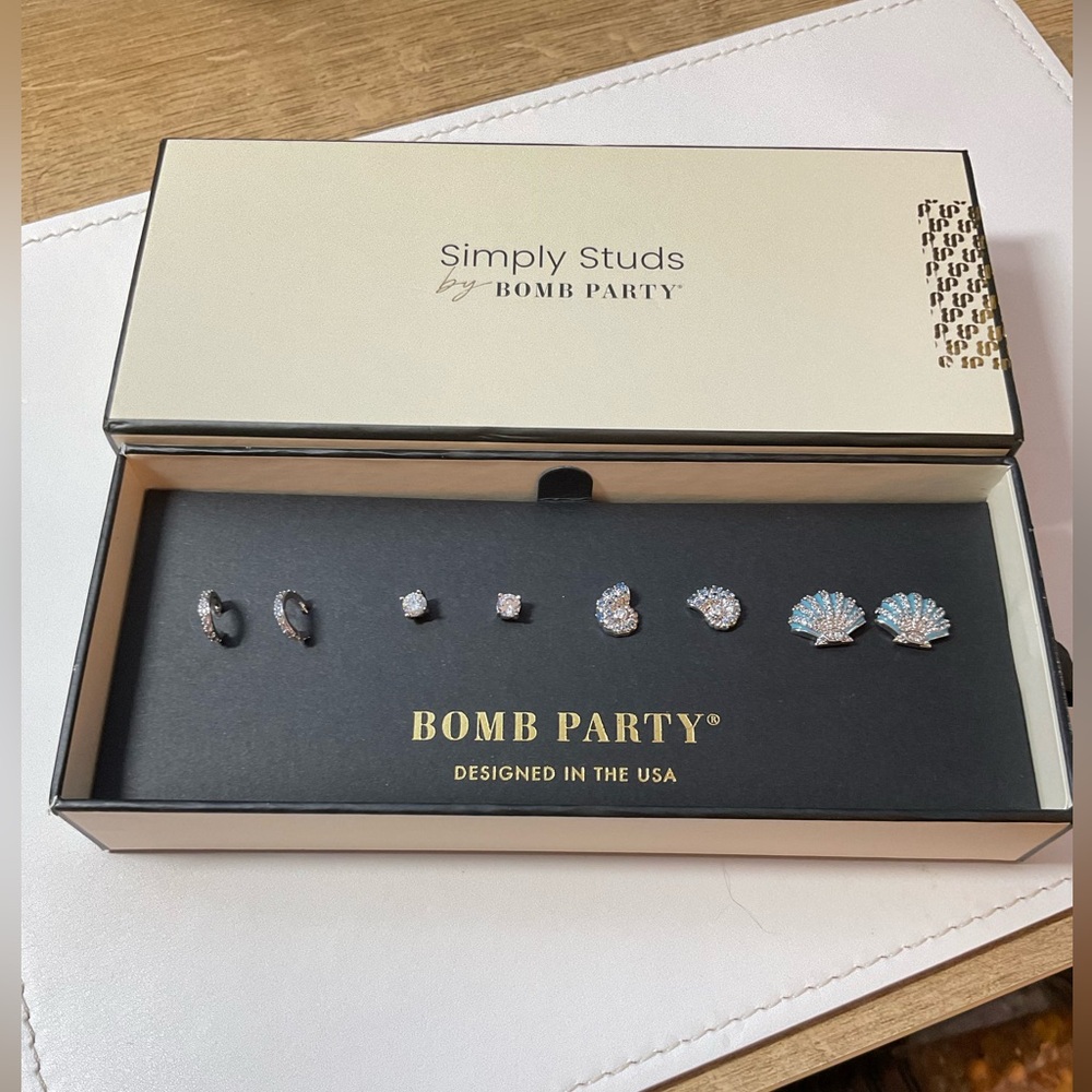 Simply Studs by Bomb Party - Searching for Seashells